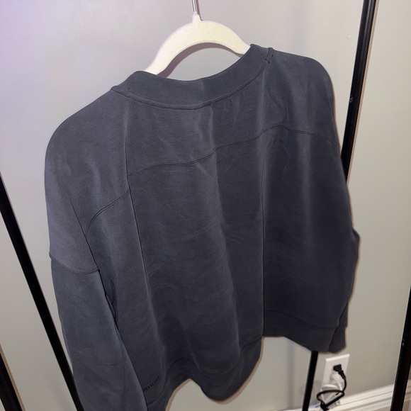 EUC Lululemon Softstreme Perfectly Oversized Cropped Hoodie Black - Picture 3 of 3